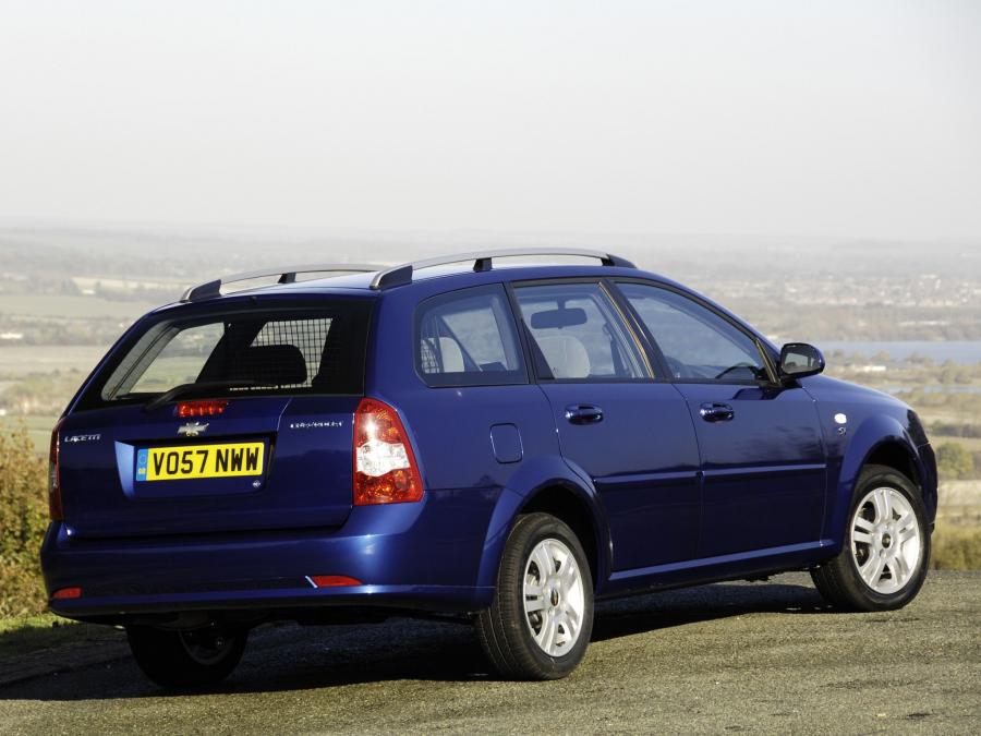  Chevrolet Lacetti Wagon SX 2004 года  (UK) (фото 7 из 10)